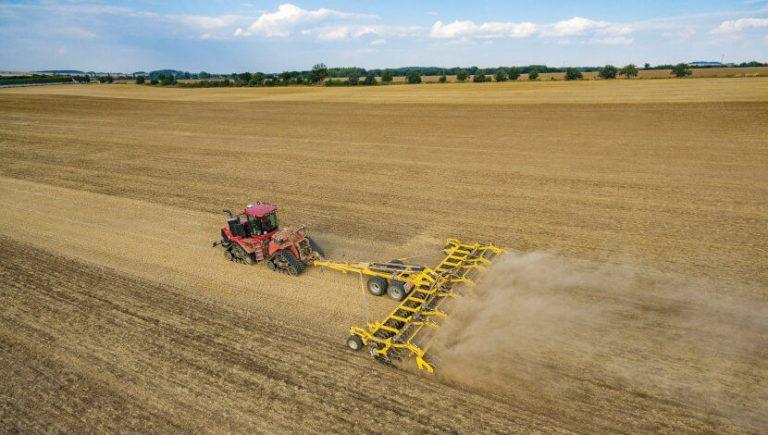 ATLAS AE_PROFI attached to tractor