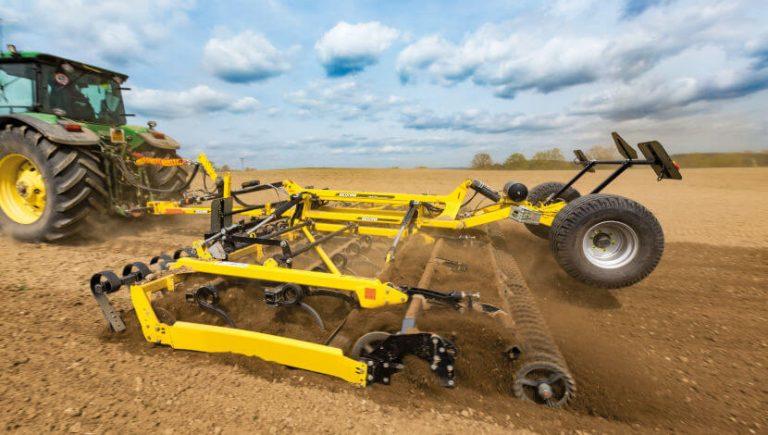 SWIFTER SO_PROFI seedbed cultivator attached to tractor