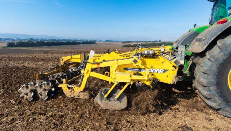 TERRALAND TN_PROFI chisel plough attached to tractor